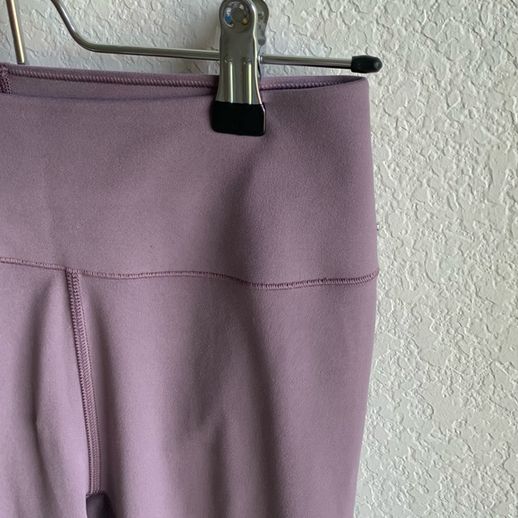 Uniqlo purple yoga pants size small - Picture 2 of 4